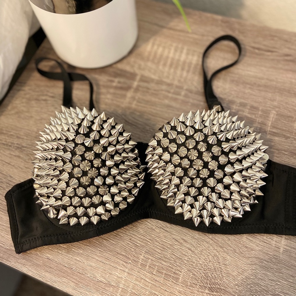 Black spike bra